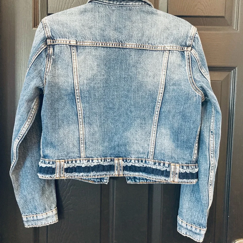 HUDSON Womens Denim Jean Jacket Button front Distressed Frayed New Pockets XS - Picture 9 of 9